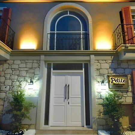 Petite Boutique Hotel Ildiri 外观 照片
